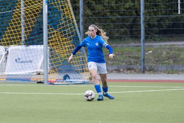 Bild 54 - wCJ Eimsbuettler TV - Holstein Kiel : Ergebnis: 0:1